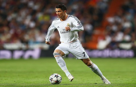 开云体育在线-阿尔瓦雷斯连续得分拉开差距，马里主场力克尼斯展现战术唯一性