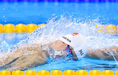 开云体育视频直播-王座之争，浓眉定乾坤，国王力克开拓者锁定胜局