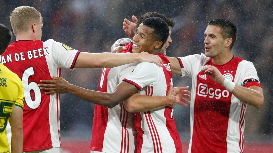 帕尔马中场爆发，梅开二度领先对手