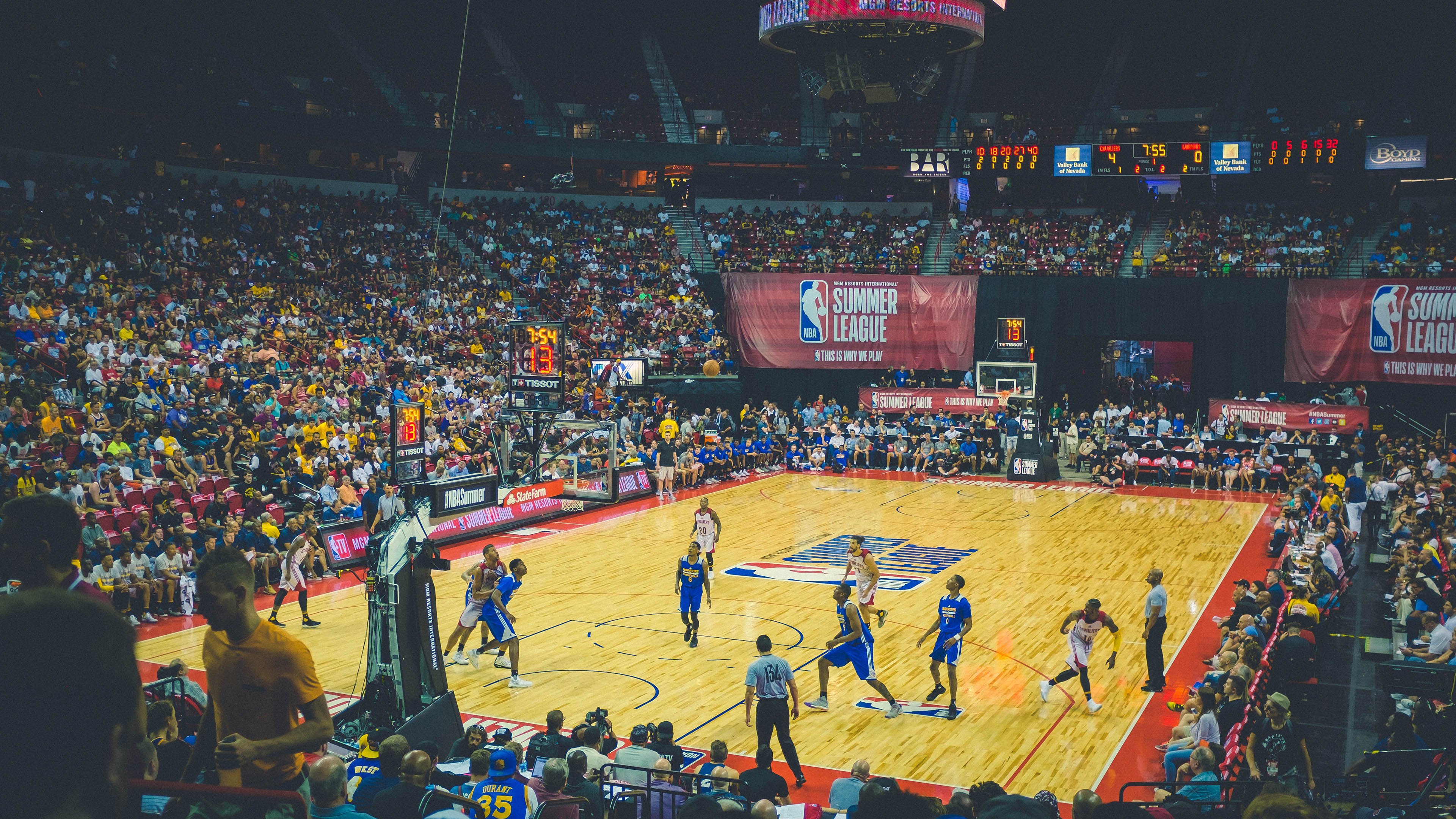 火箭升空，米切尔双面统治，山西队难阻狂暴攻防秀