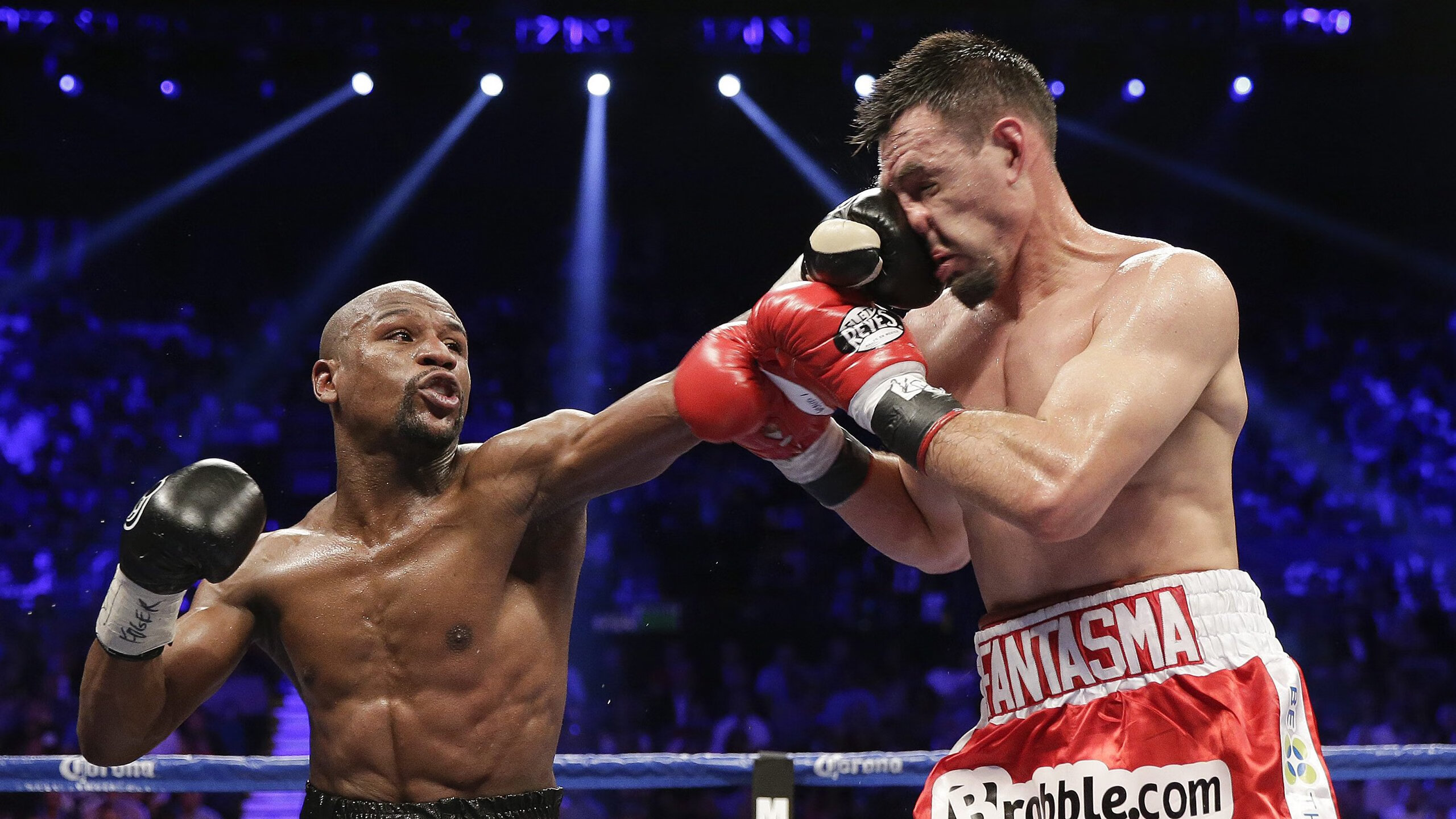 很有张力。它融合了竞技体育的残酷与美感，以及个人英雄主义的巅峰时刻